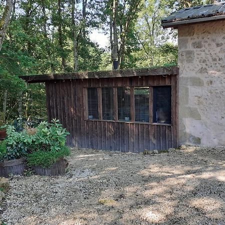 Le Gite De La Cabane De L'Oiseau Couze-et-Saint-Front Exterior foto